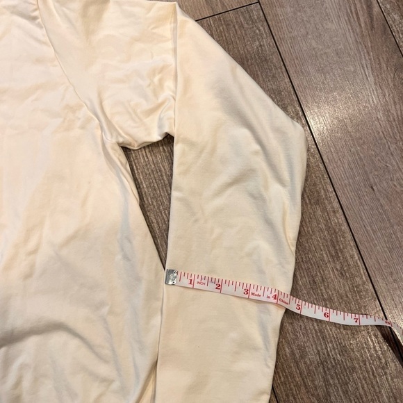 Skims Long Sleeve Bodysuit - Picture 8 of 10